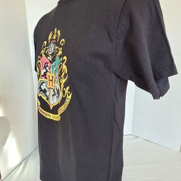 Harry Potter Hogwarts Crest Youth T-Shirt - Size Medium Unisex - Black - Picture 6 of 9